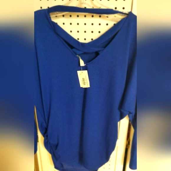 NWT Luv 21 blue top - Picture 1 of 5